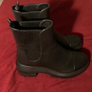 STUART WEITZMAN Black Leather Boots. Size 7.5